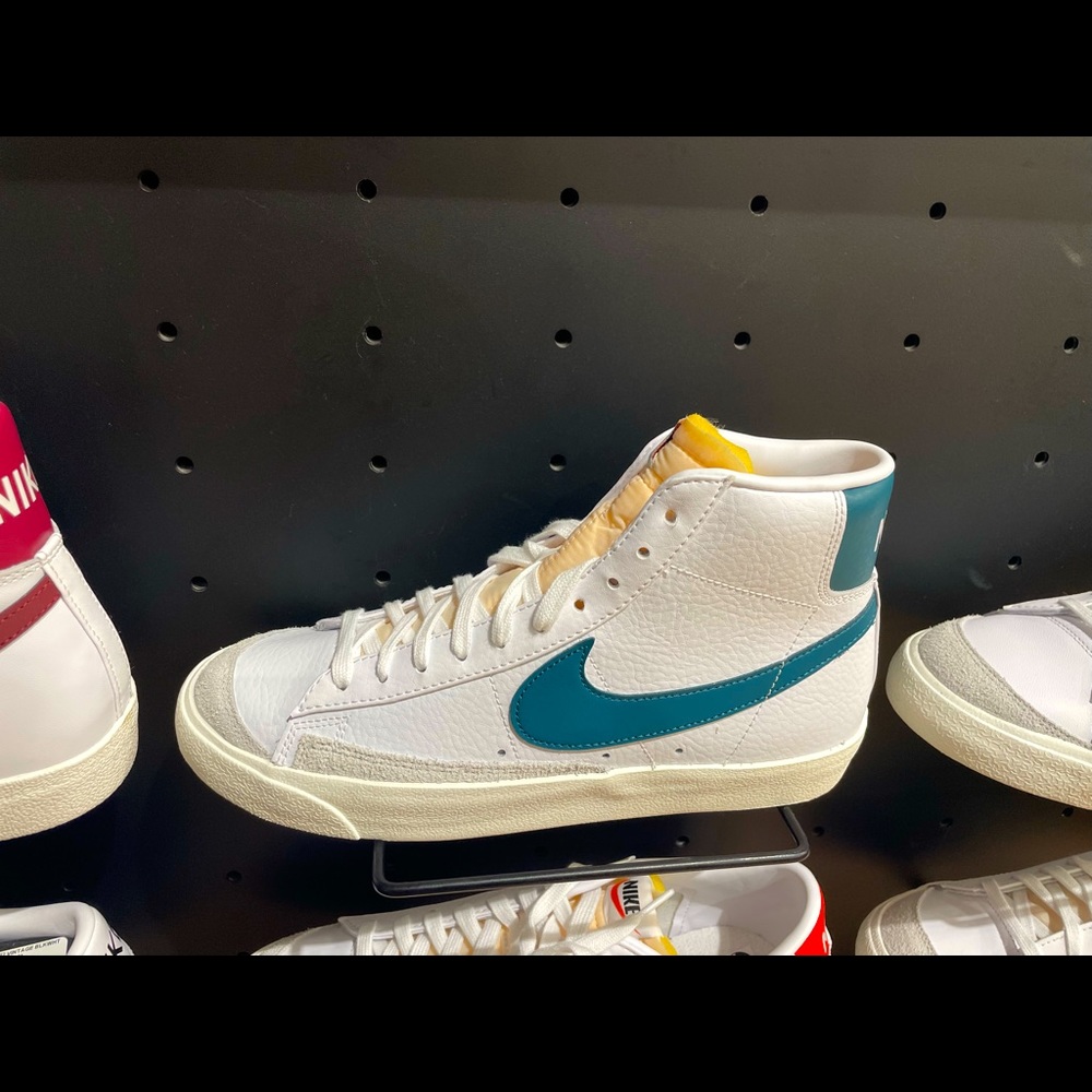 Mens Size 8z Nike